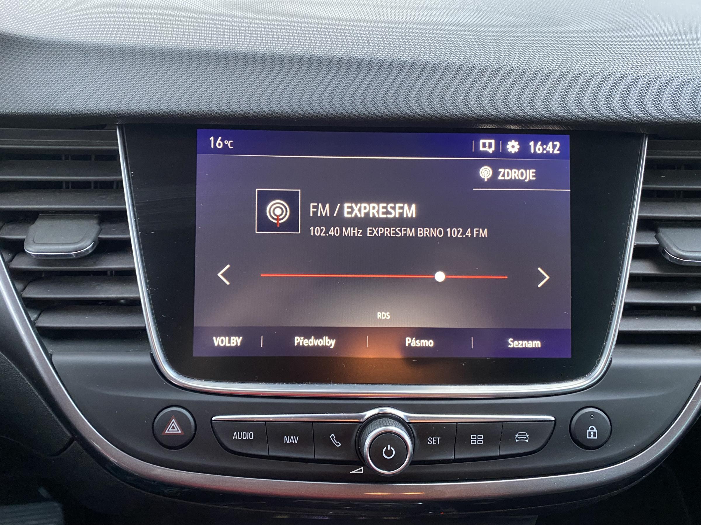 Vauxhall Crossland X, 2017 - pohled č. 15