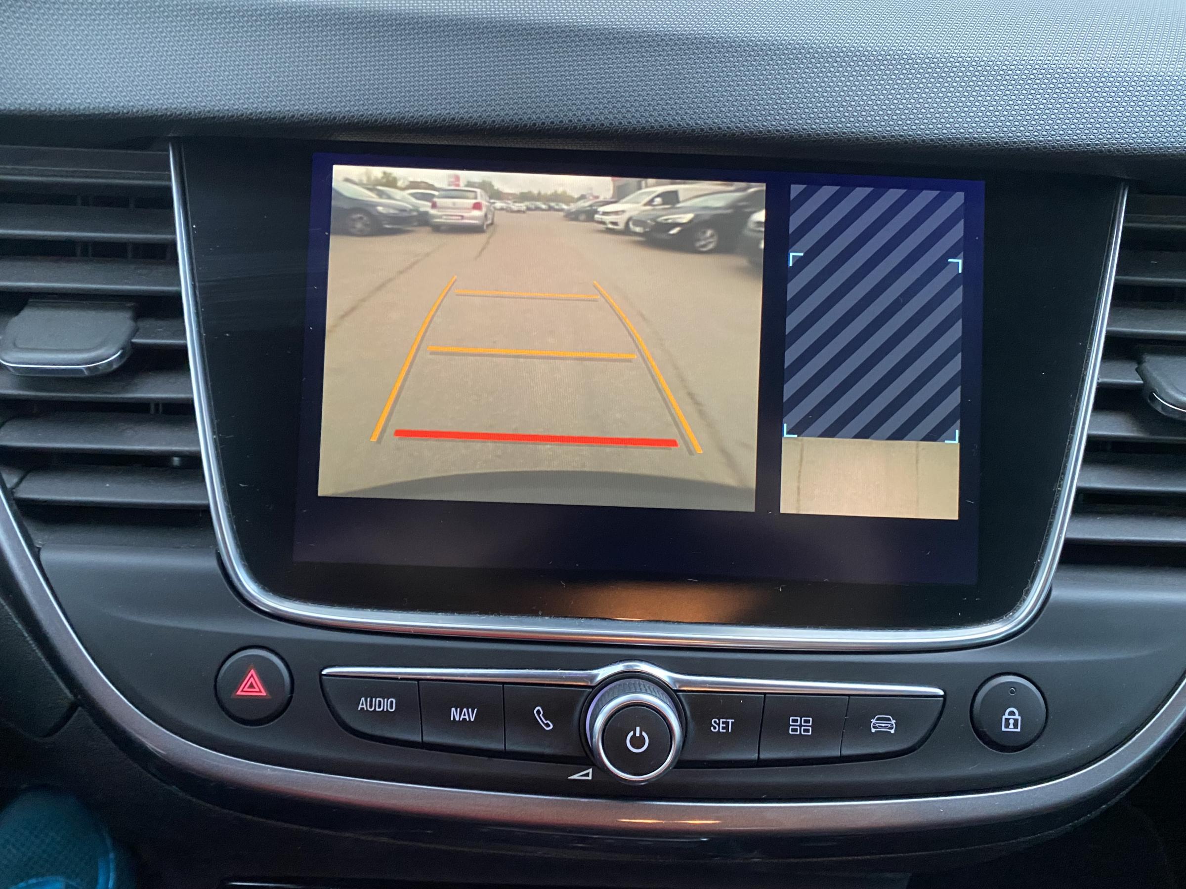 Vauxhall Crossland X, 2017 - pohled č. 18