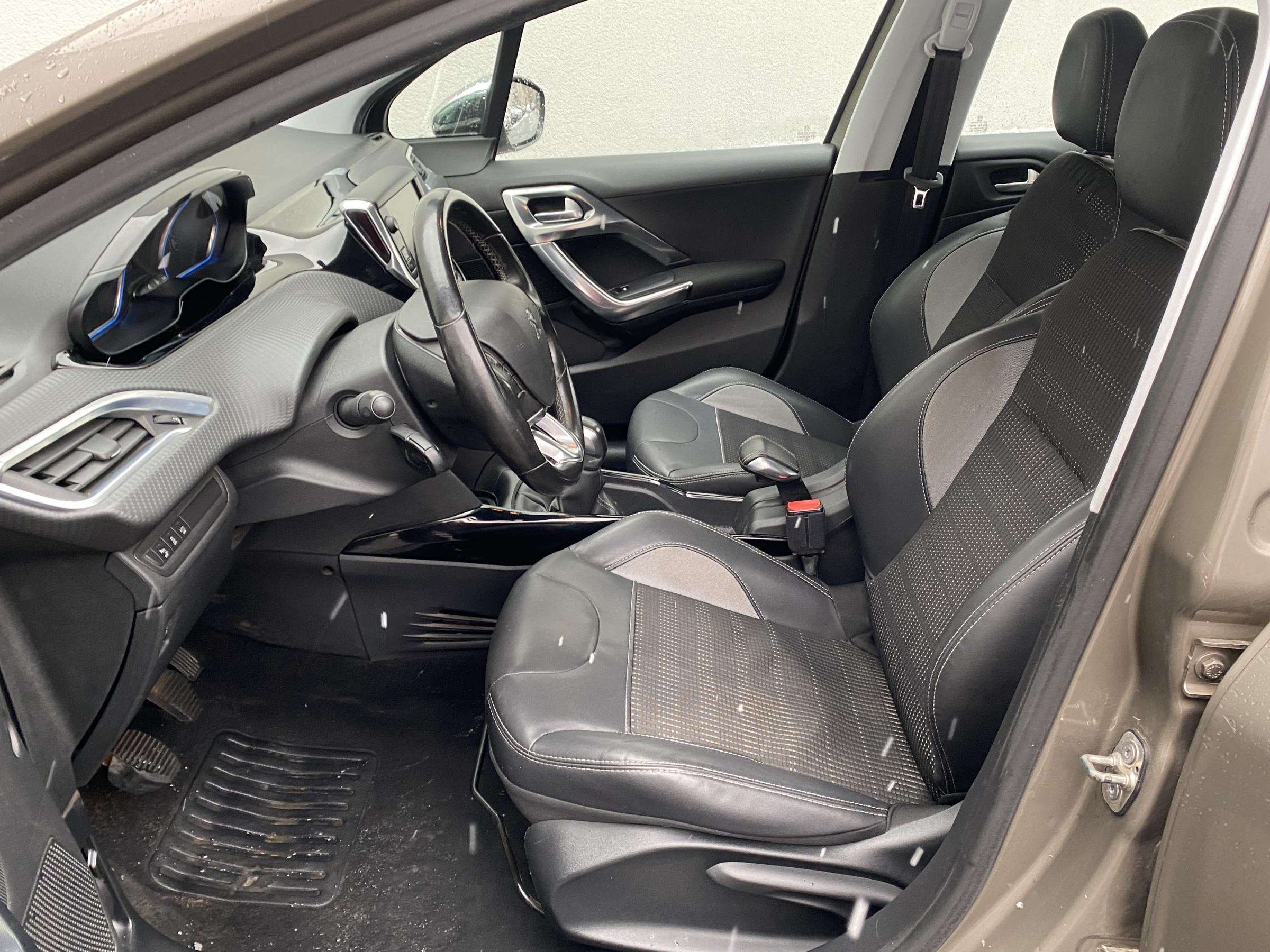 Peugeot 2008, 2015 - pohled č. 9