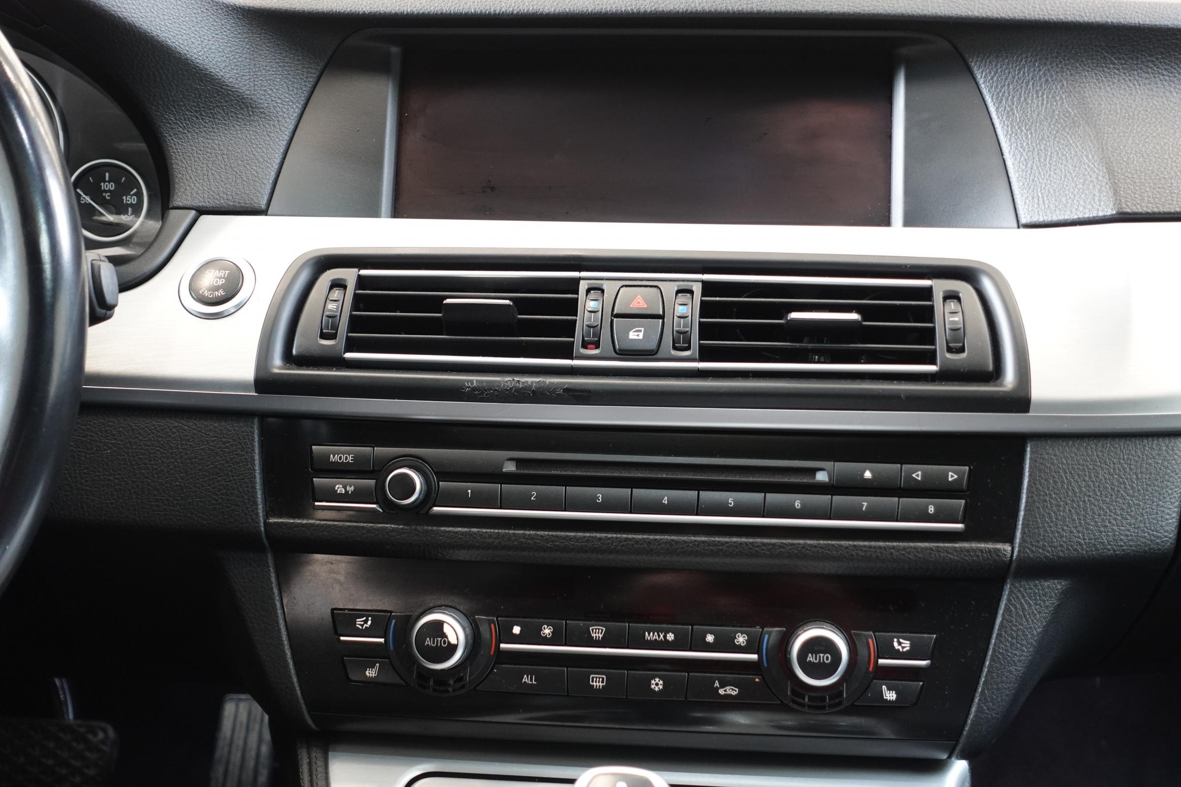 BMW Řada 5, 2011 - pohled č. 18