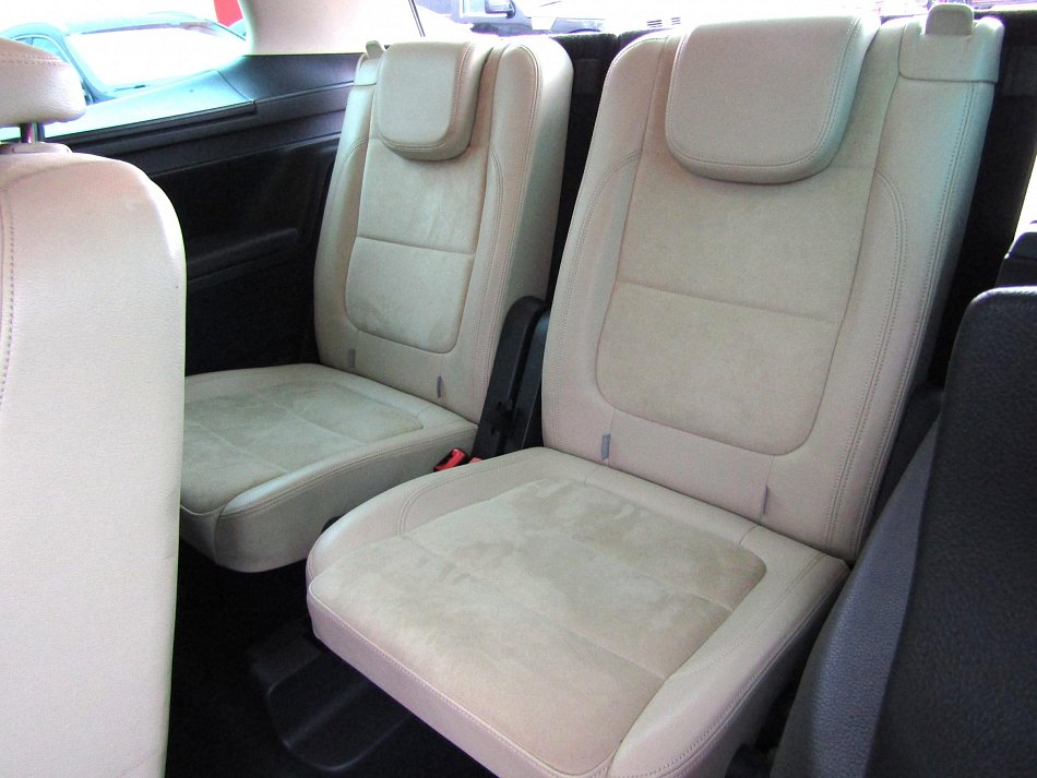 Volkswagen Sharan 2.0 TDi  7míst
