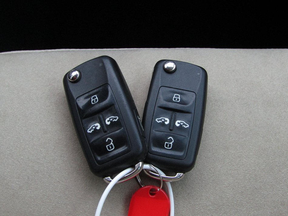 Volkswagen Sharan 2.0 TDi  7míst