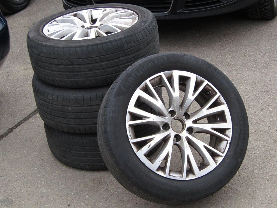 Volkswagen Sharan 2.0 TDi  7míst