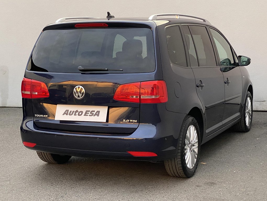 Volkswagen Touran 2.0 TDi 