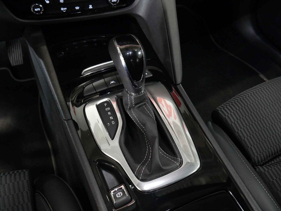 Opel Insignia 2.0CDTi 