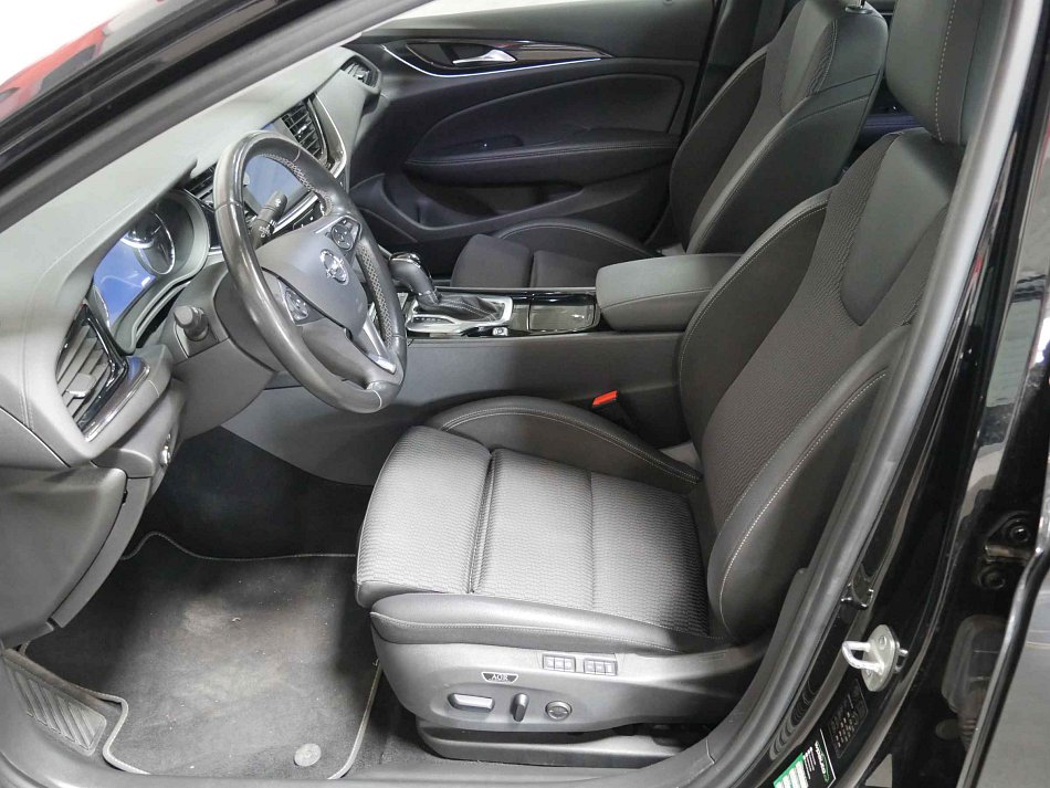 Opel Insignia 2.0CDTi 