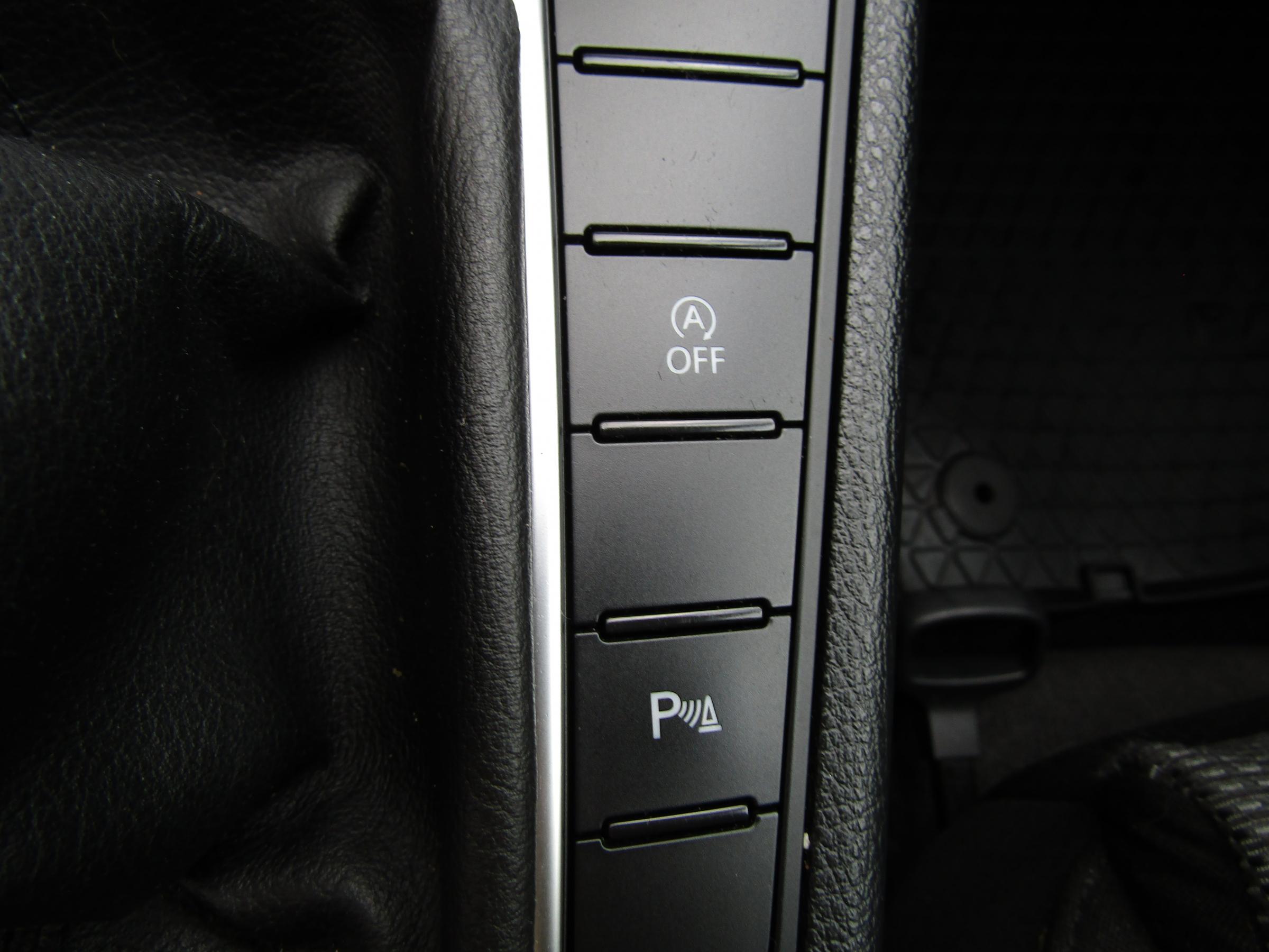 Volkswagen Passat, 2012 - pohled č. 16