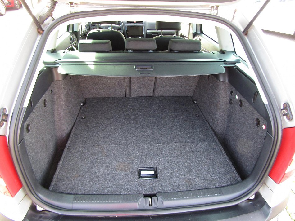 Škoda Octavia II 1.6 FSi 