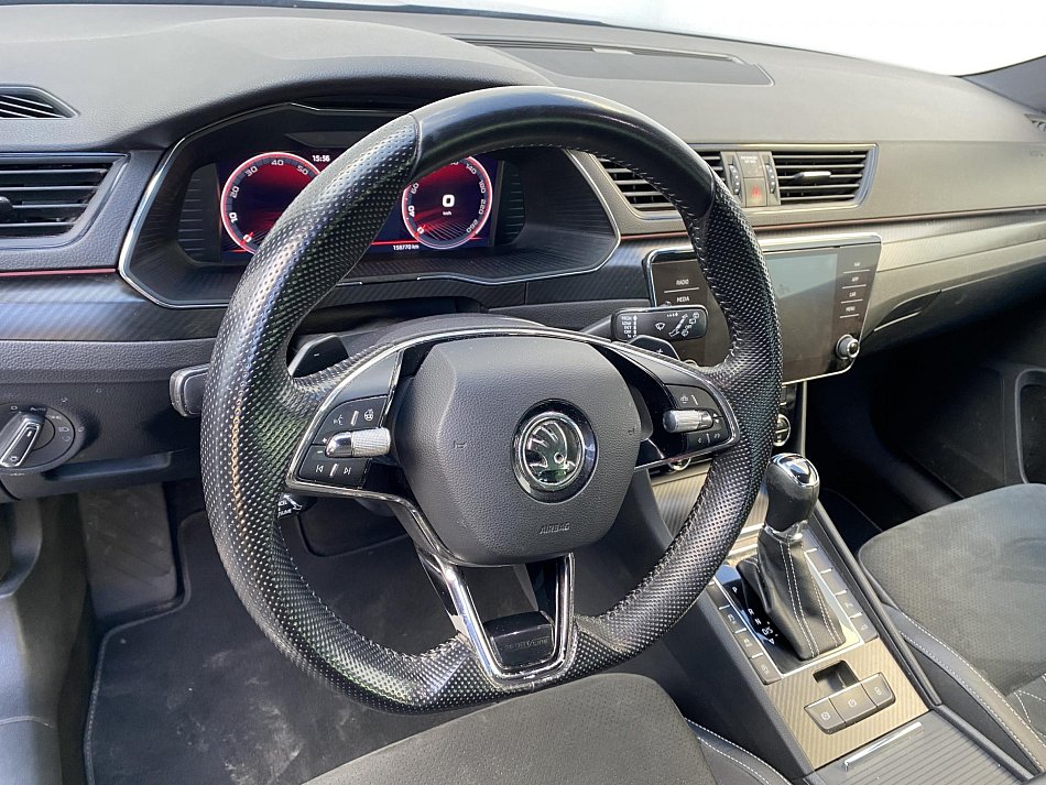 Škoda Superb III 2.0 TSi SportLine