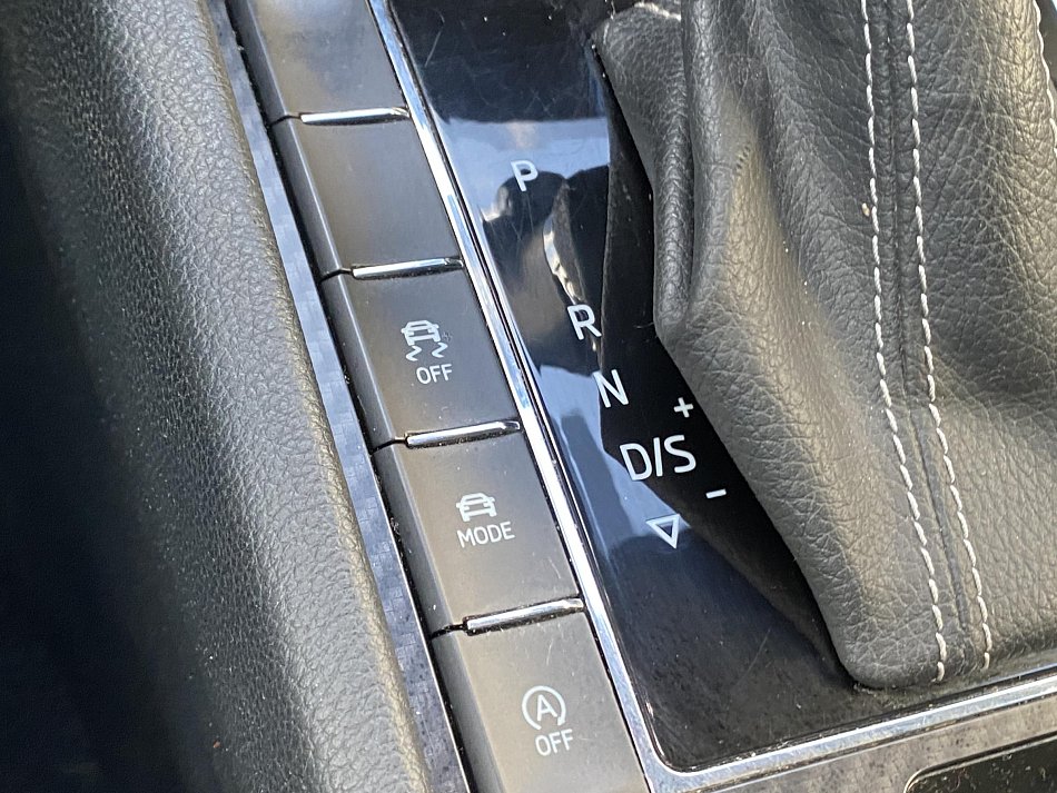 Škoda Superb III 2.0 TSi SportLine