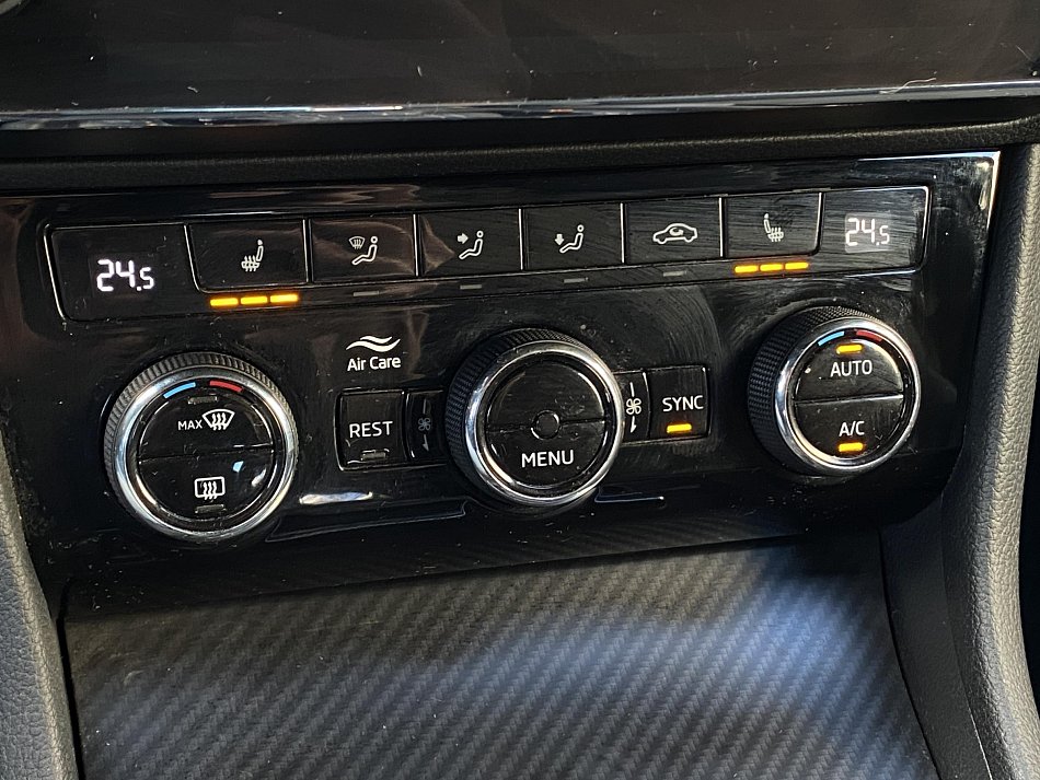 Škoda Superb III 2.0 TSi SportLine