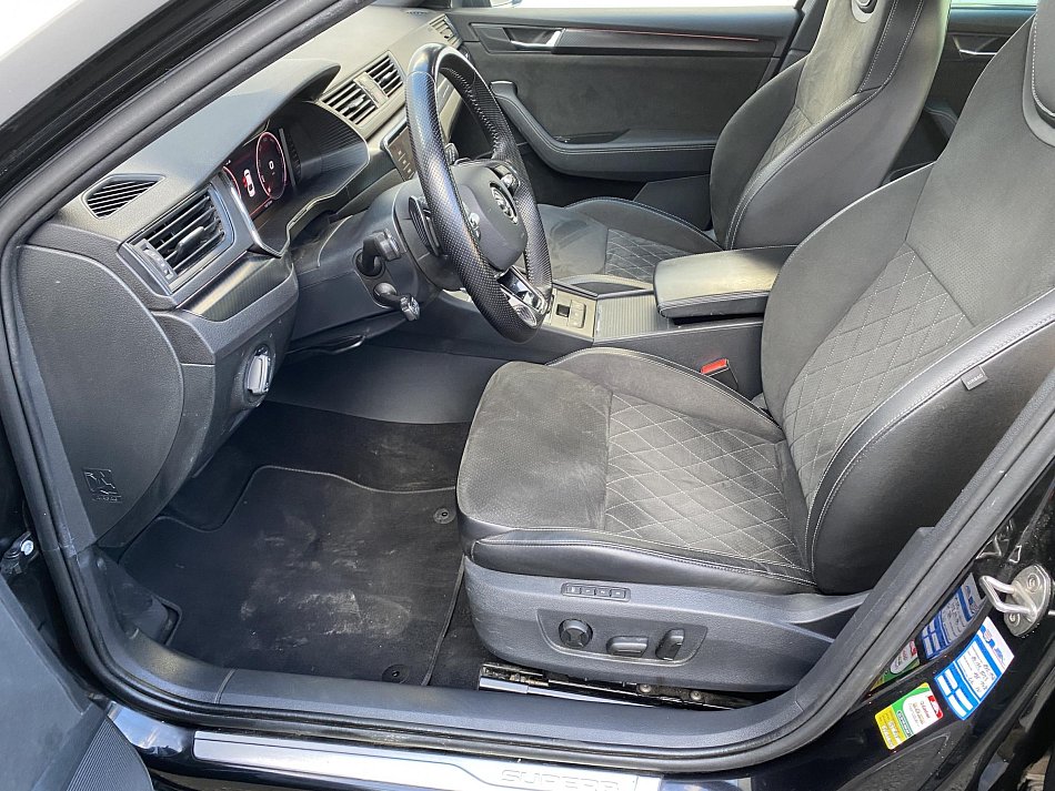 Škoda Superb III 2.0 TSi SportLine