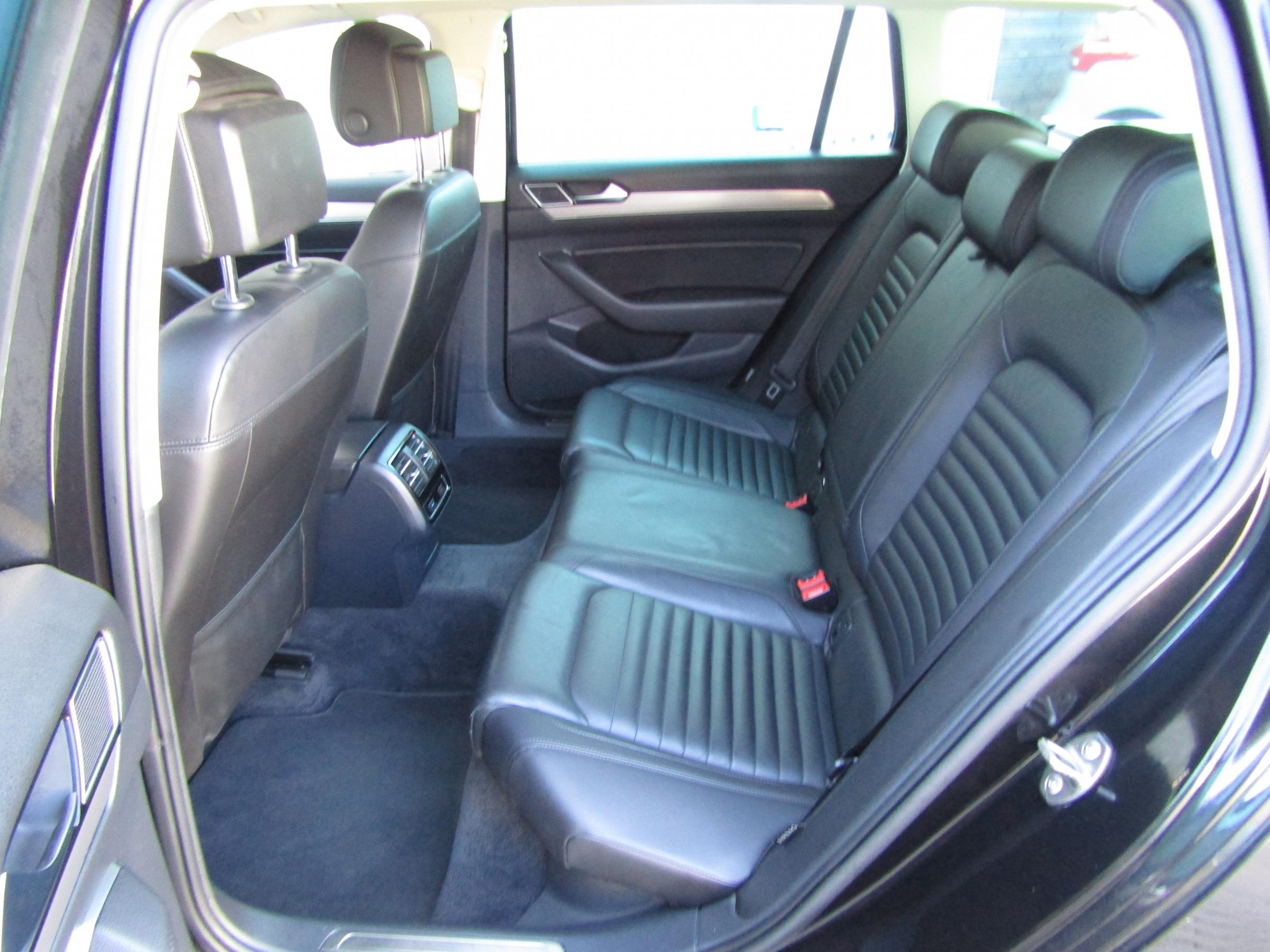 Volkswagen Passat, 2014 - pohled č. 10