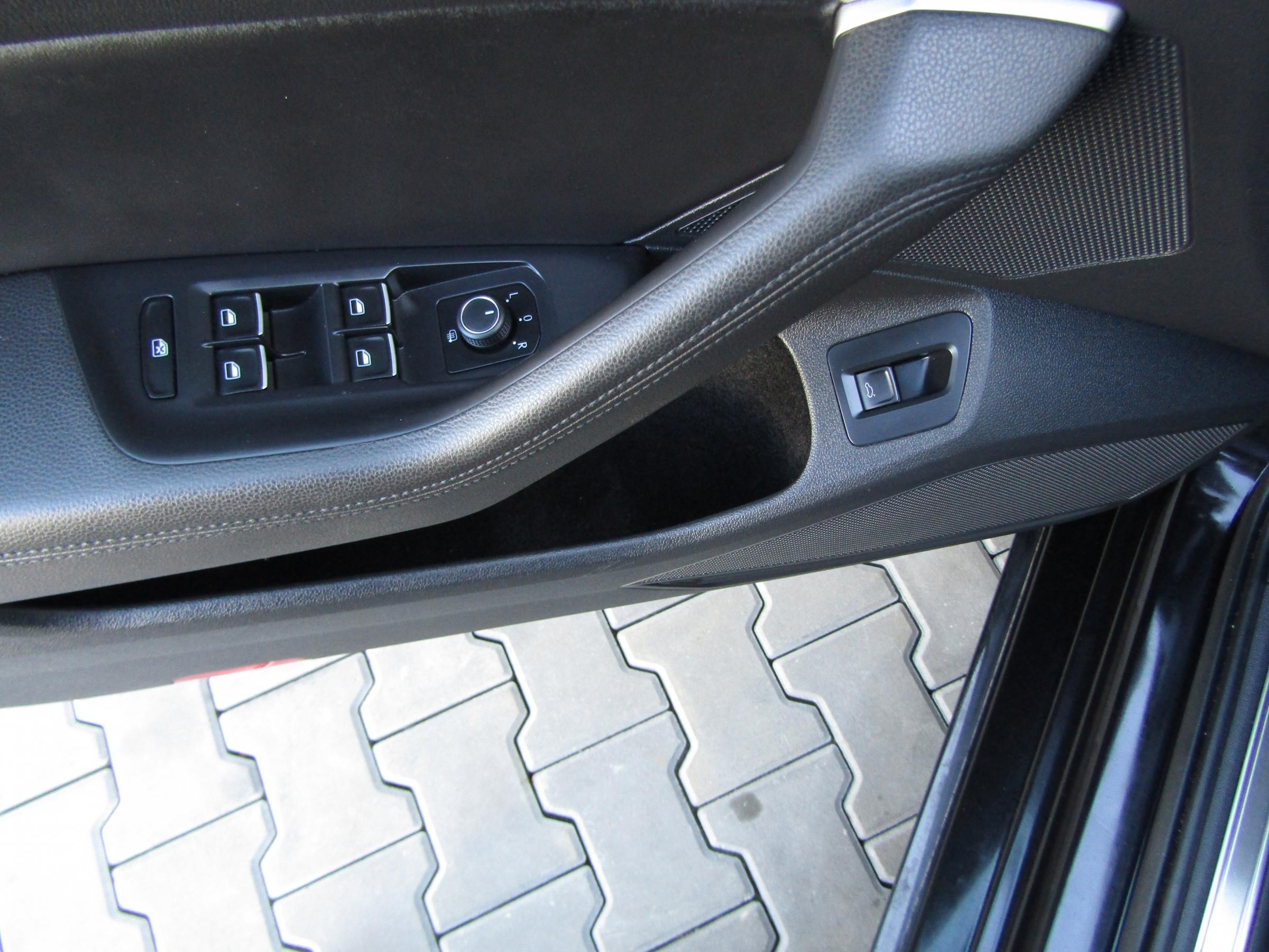 Volkswagen Passat, 2014 - pohled č. 11