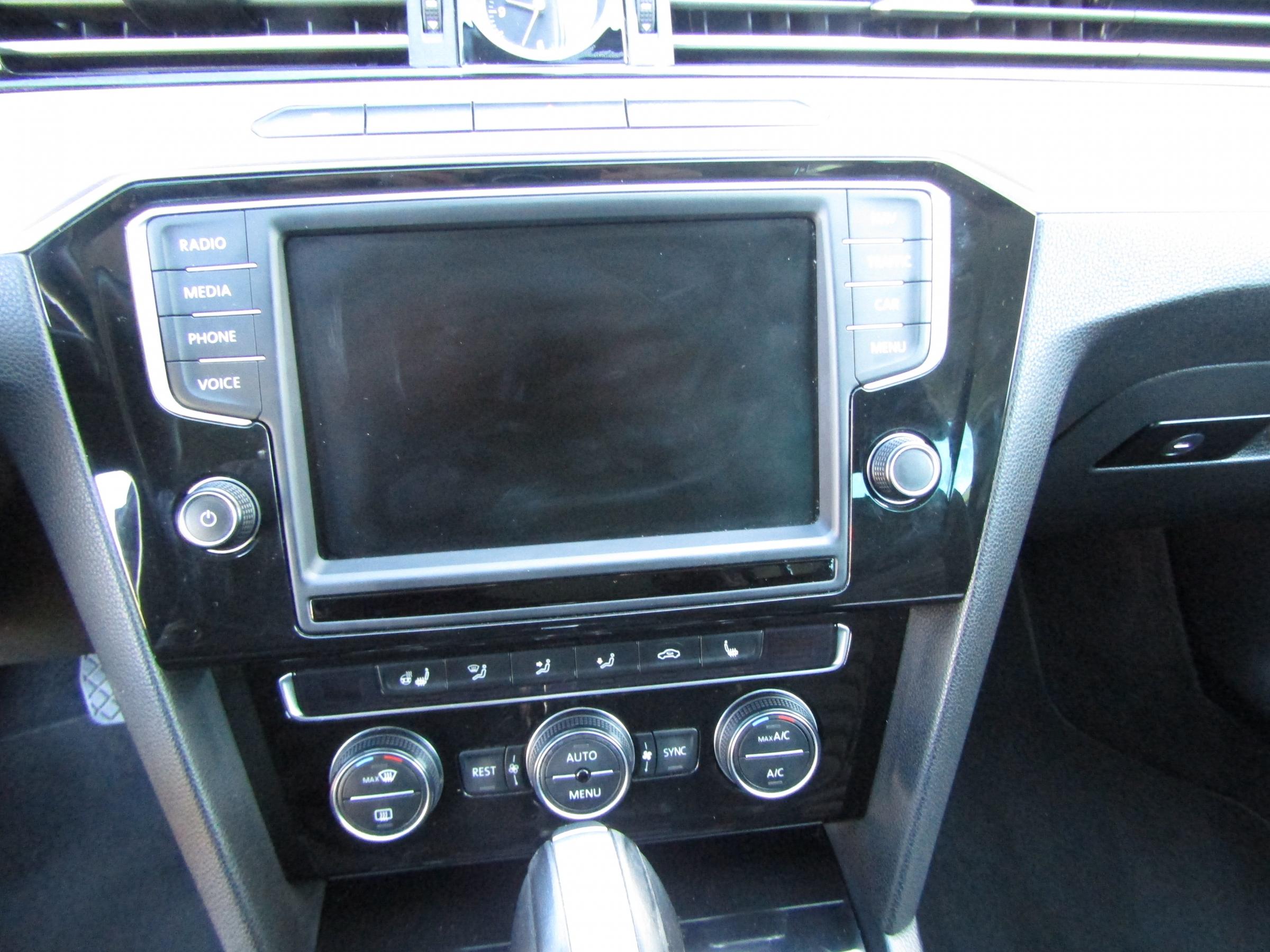 Volkswagen Passat, 2014 - pohled č. 14