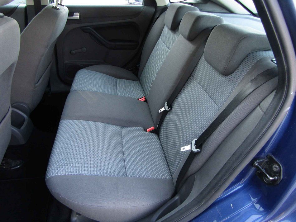 Ford Focus 1.6i 