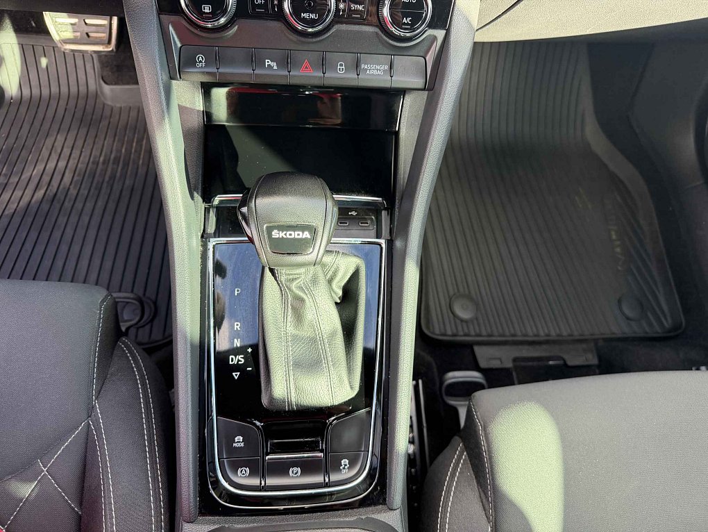 Škoda Karoq 1.5 TSi SportLine