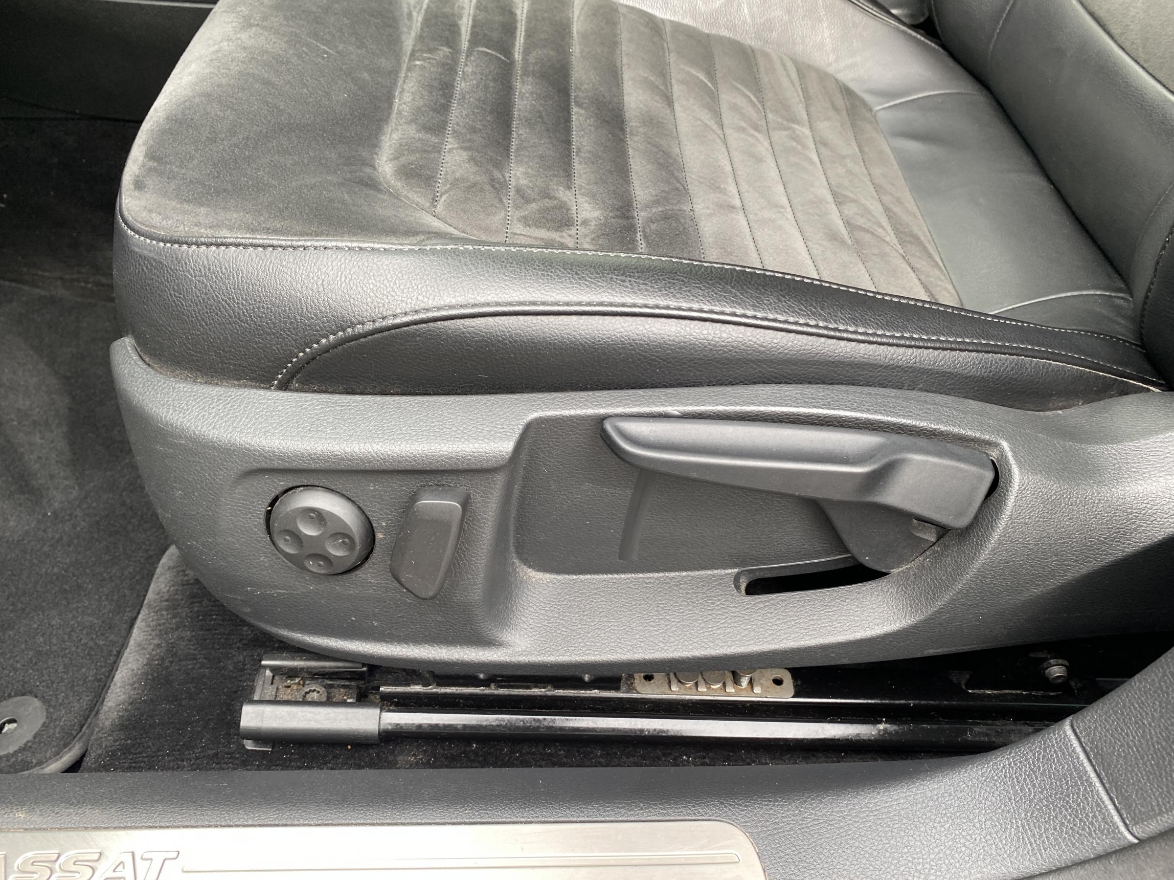 Volkswagen Passat, 2010 - pohled č. 14