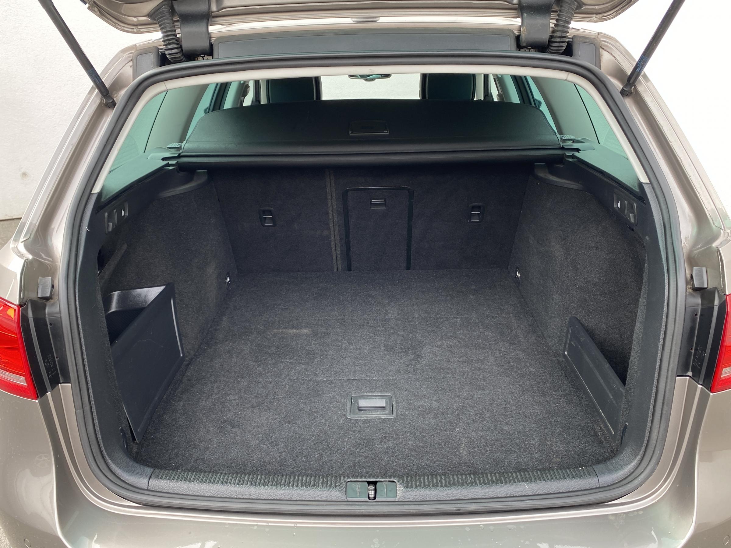 Volkswagen Passat, 2010 - pohled č. 7