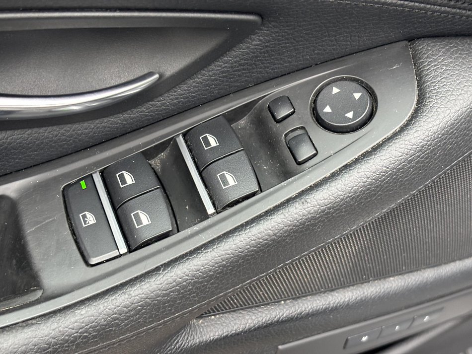 BMW Řada 5 3.0d M Paket 530d xDrive