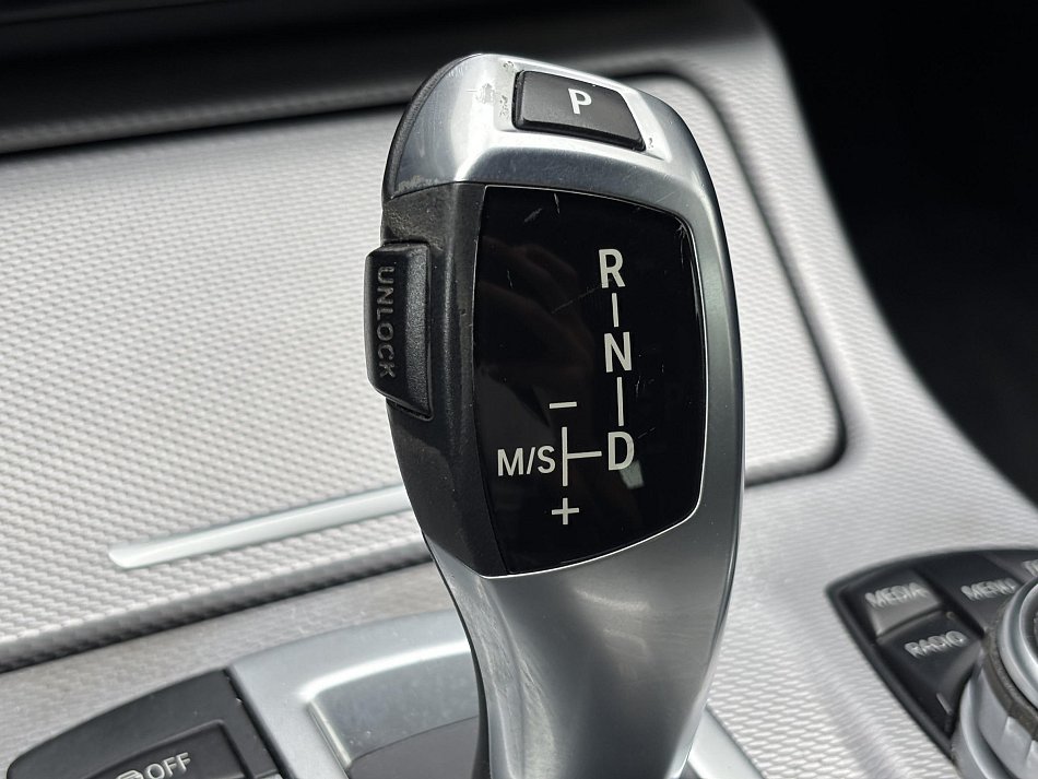 BMW Řada 5 3.0d M Paket 530d xDrive