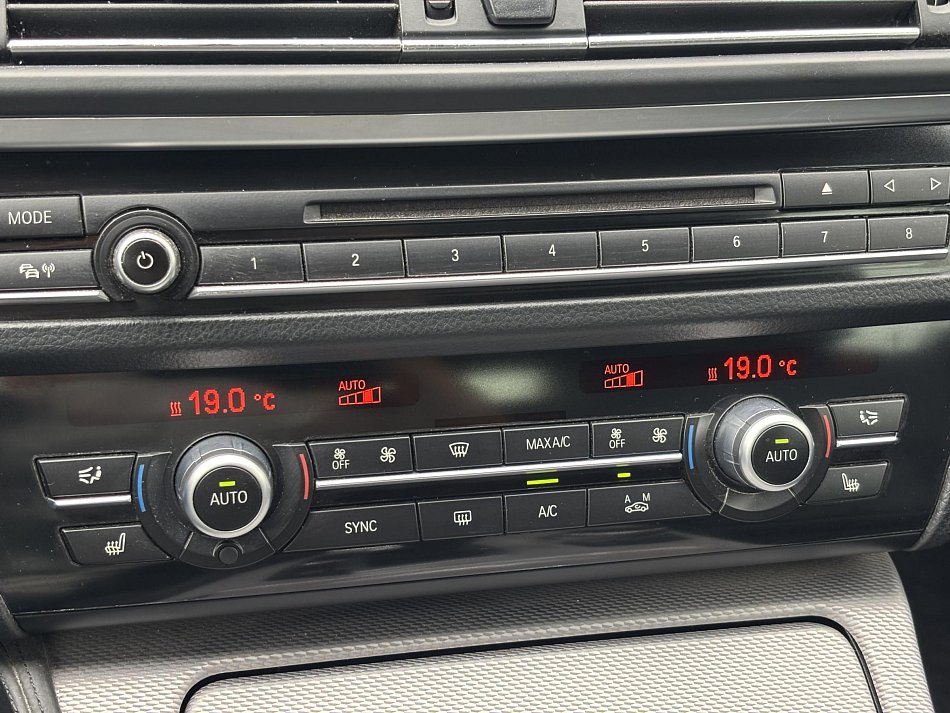 BMW Řada 5 3.0d M Paket 530d xDrive