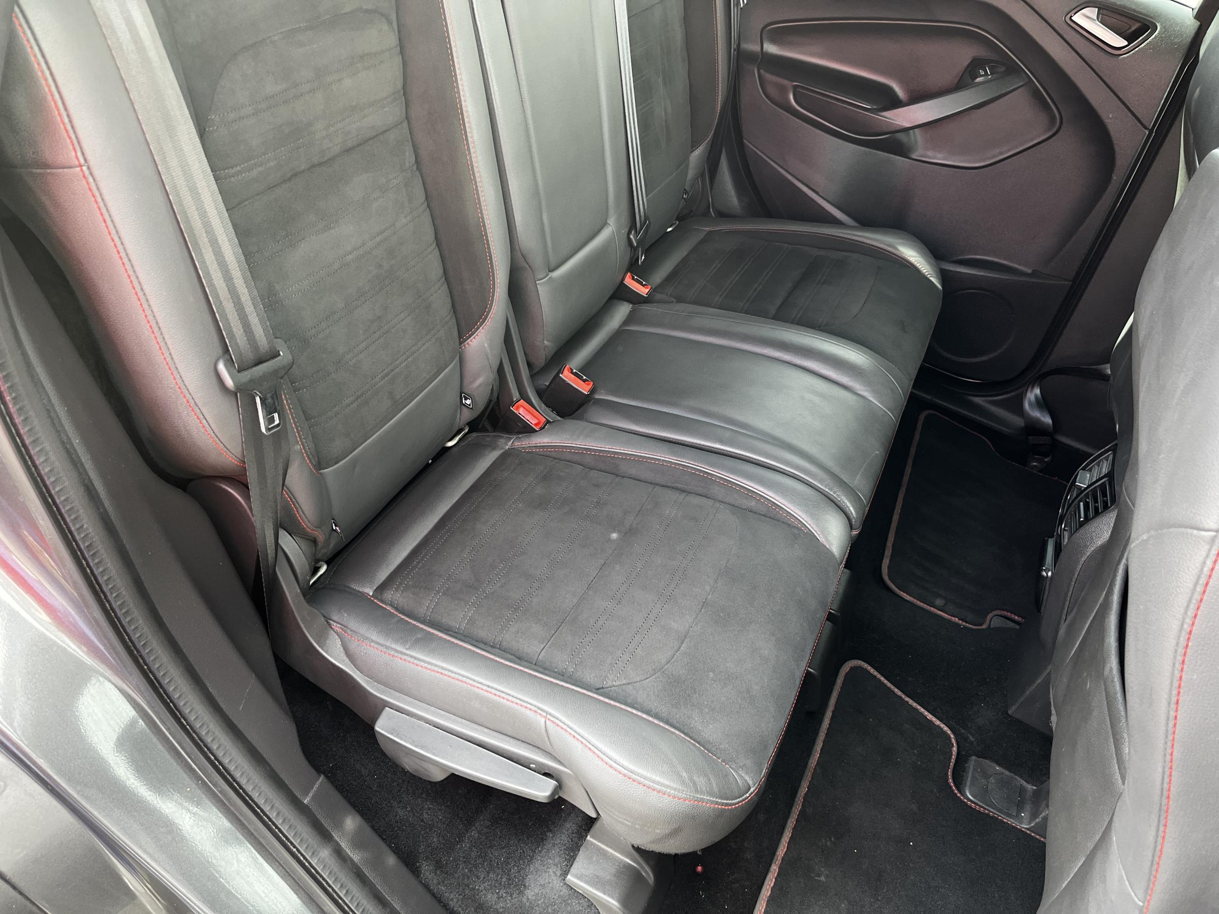 Ford Kuga, 2018 - pohled č. 12