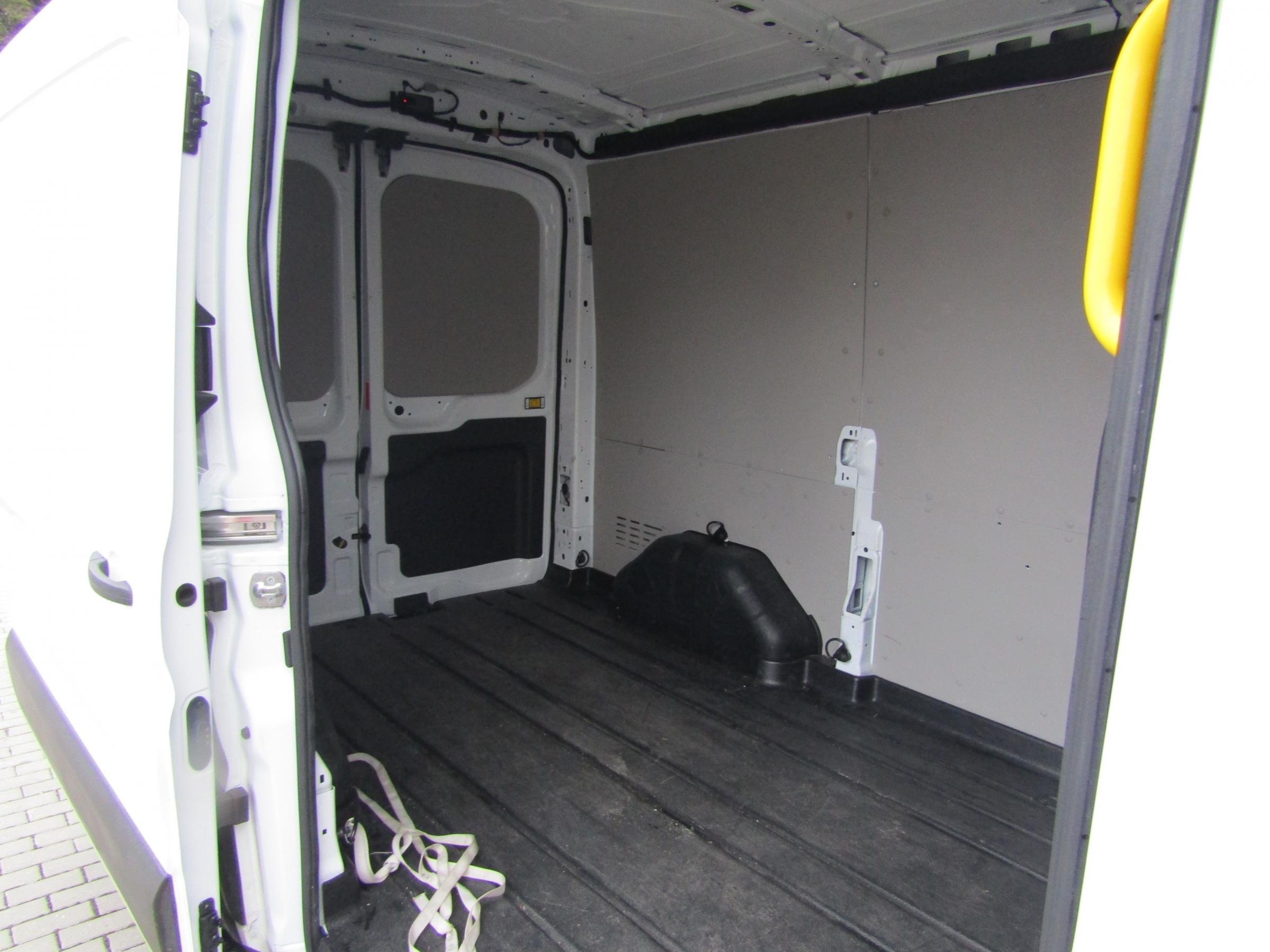 Ford Transit, 2022 - pohled č. 10