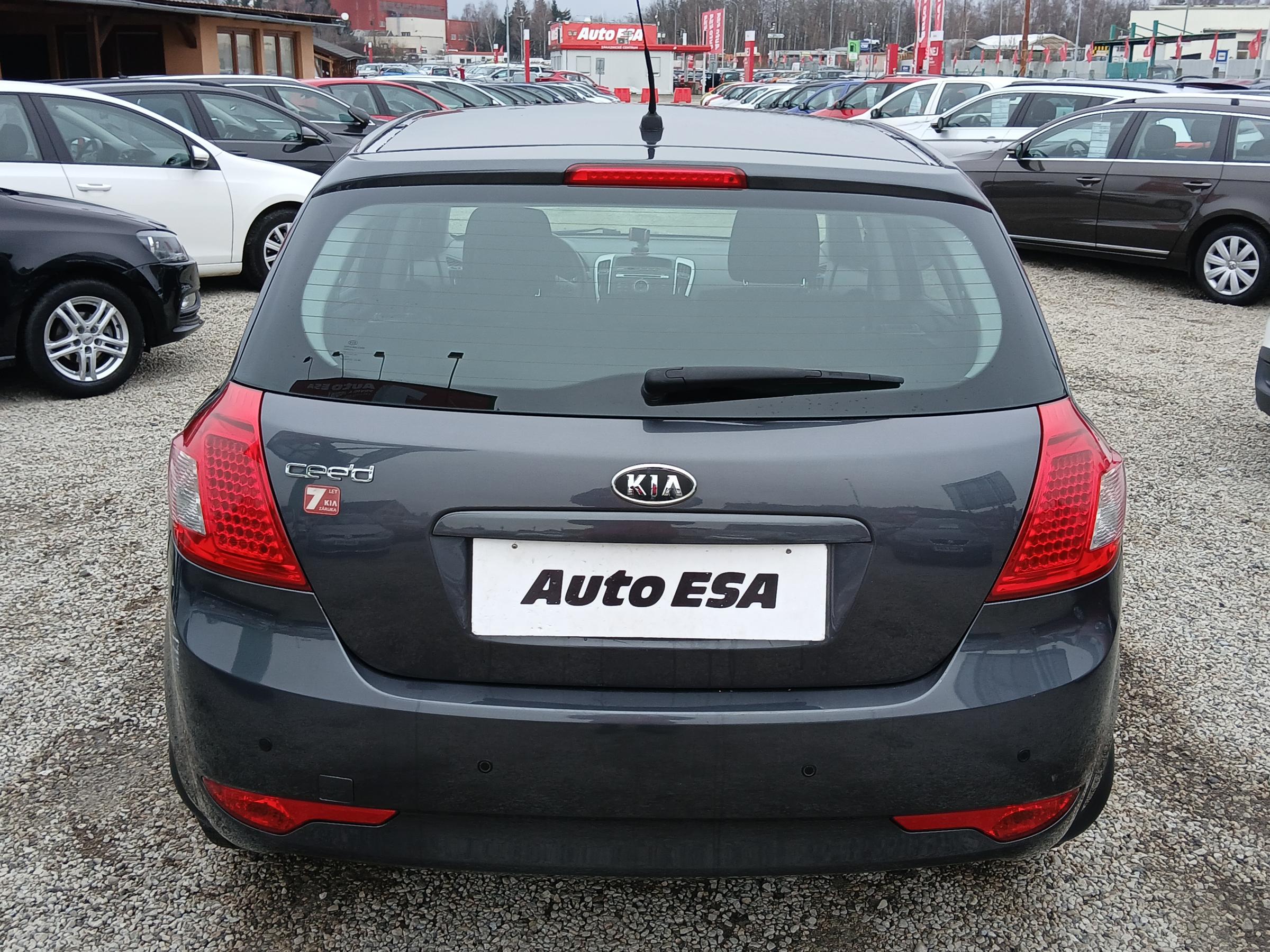 Kia Cee´d, 2010 - pohled č. 5