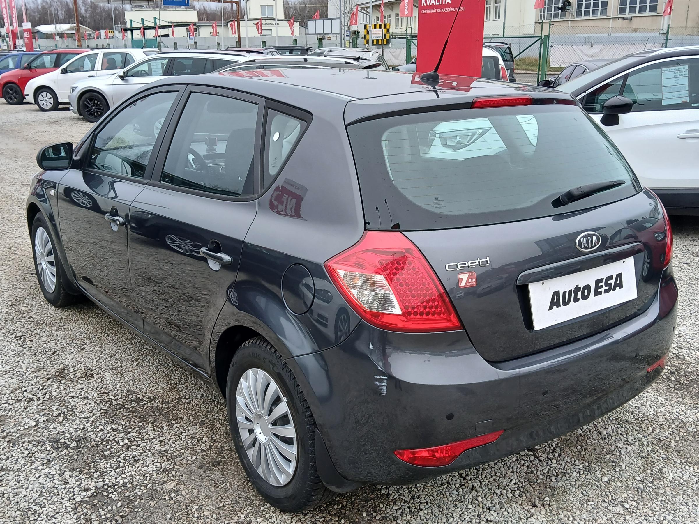 Kia Cee´d, 2010 - pohled č. 6