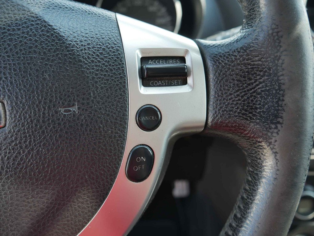 Nissan Qashqai 2.0 DCI  +2