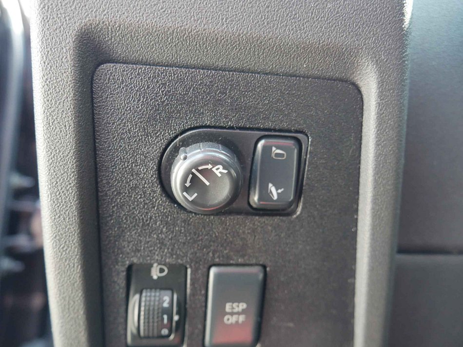 Nissan Qashqai 2.0 DCI  +2