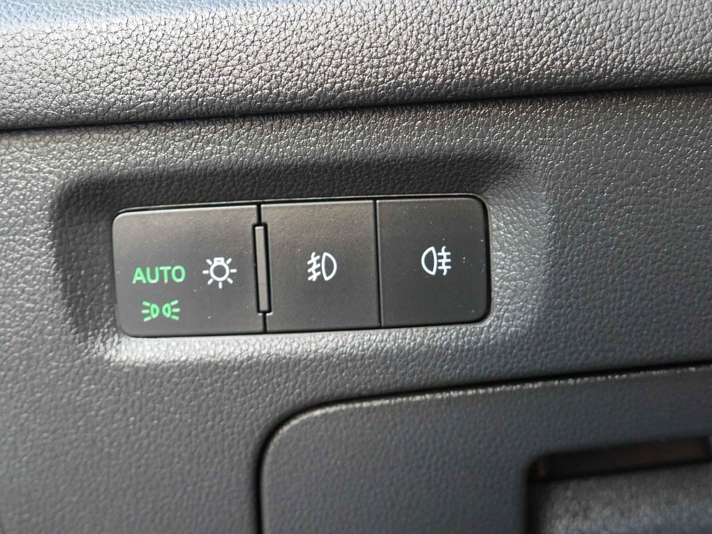 Škoda Octavia IV 1.5 TSi Ambition