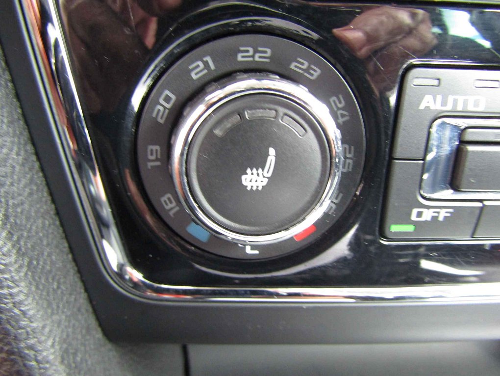 Škoda Superb II 2.0 TDi Elegance