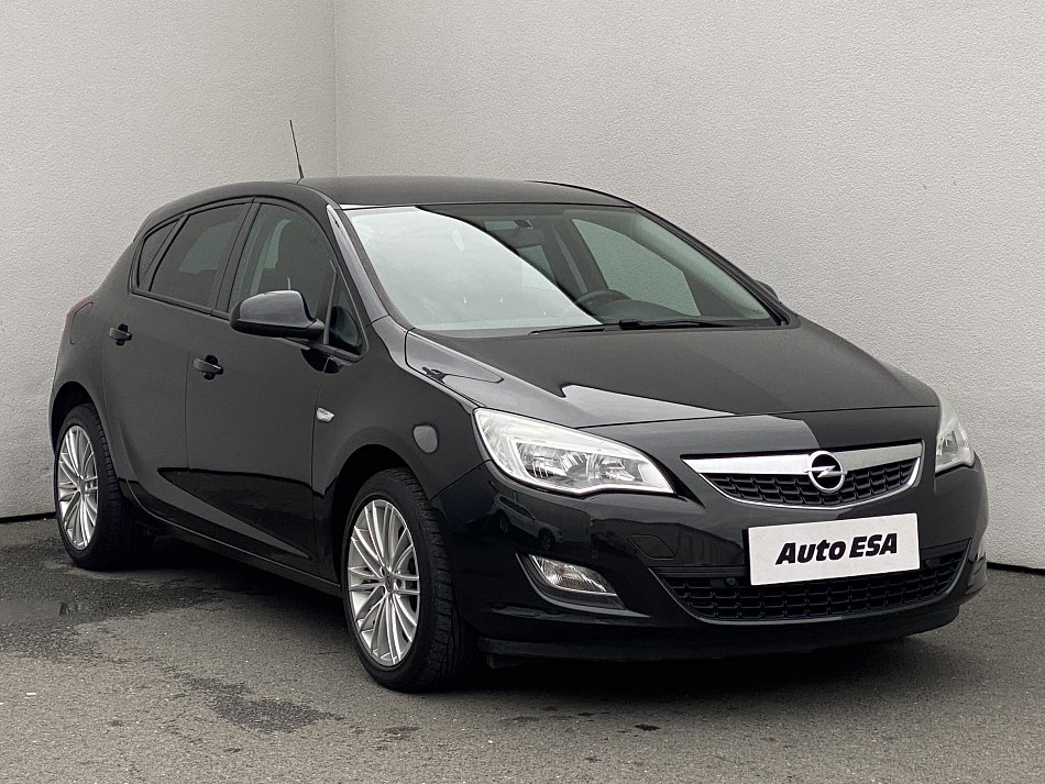 Opel Astra 1.4T Edition