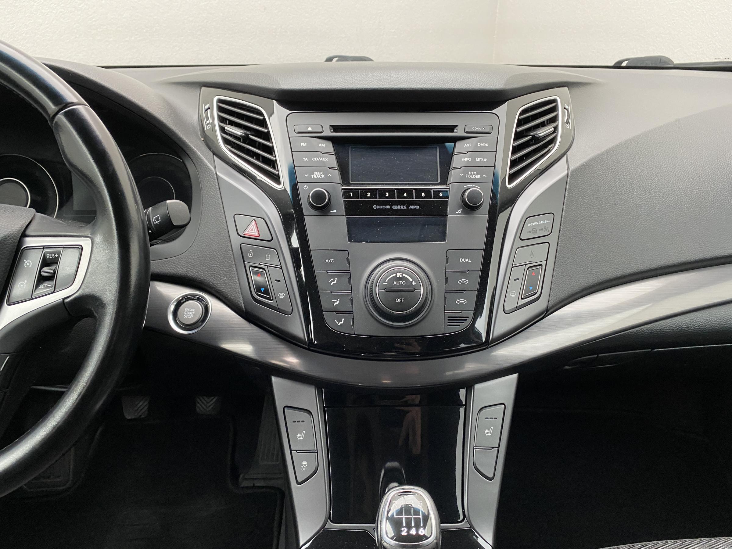 Hyundai i40, 2014 - pohled č. 10