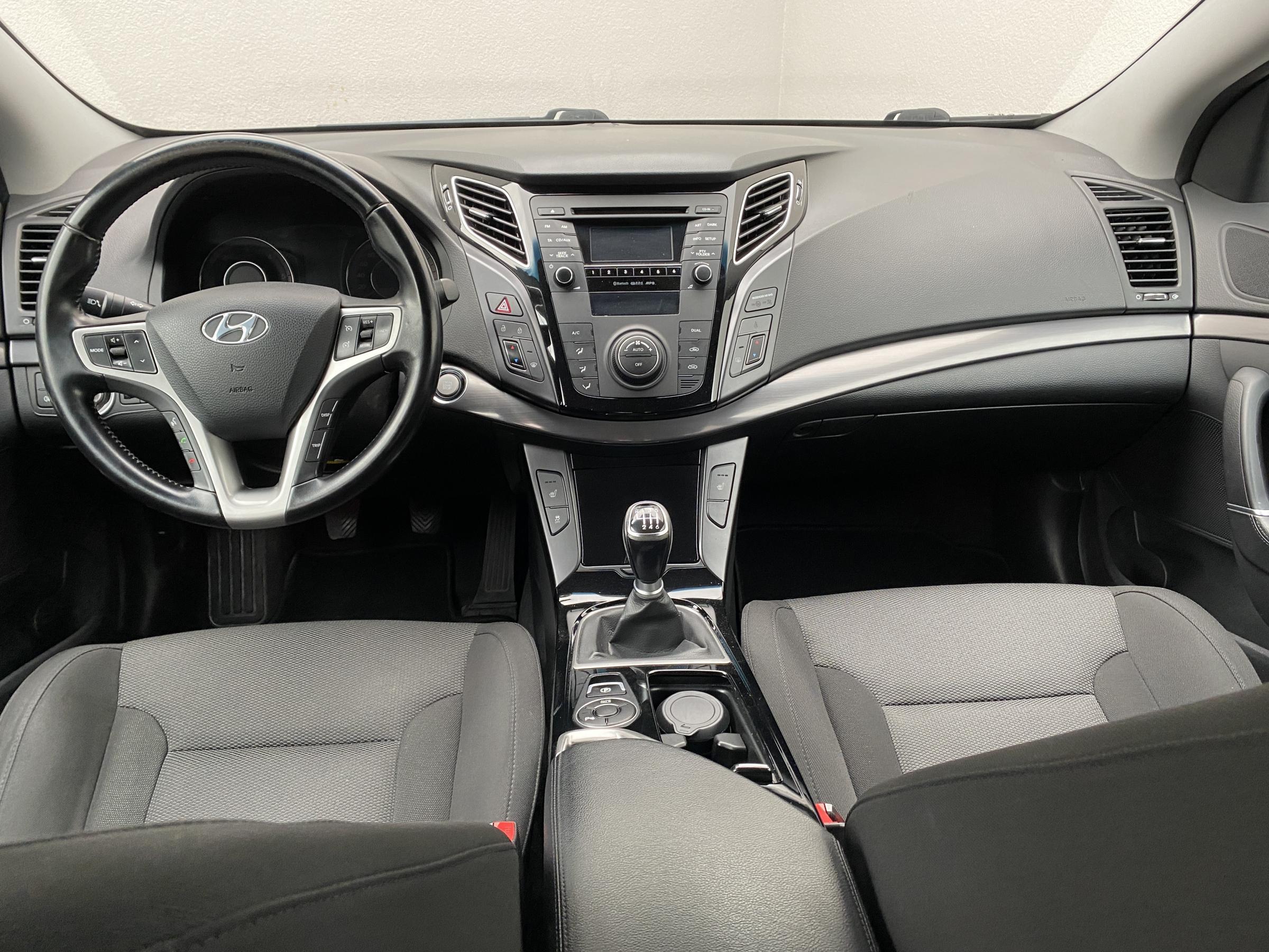 Hyundai i40, 2014 - pohled č. 8