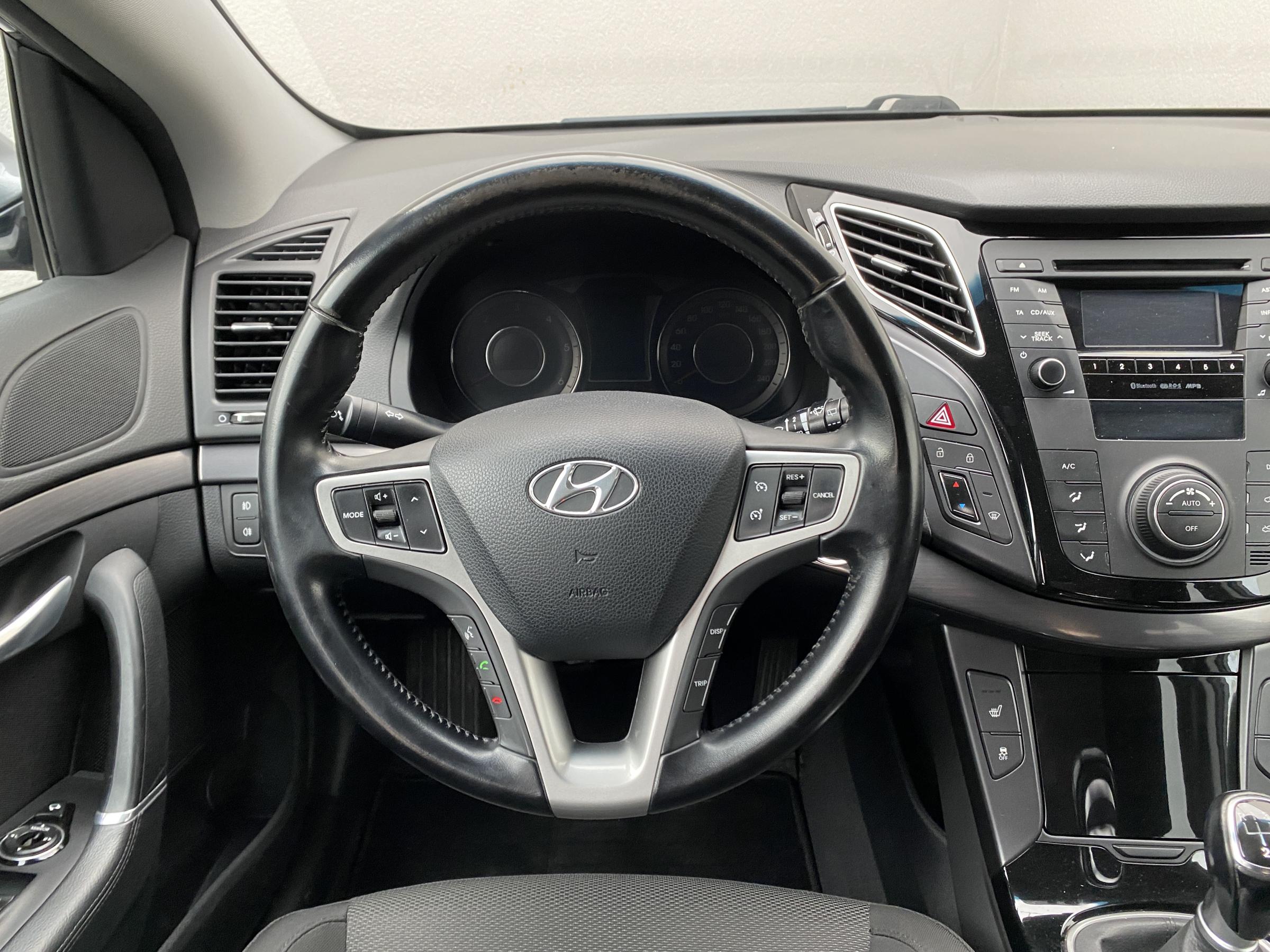 Hyundai i40, 2014 - pohled č. 9