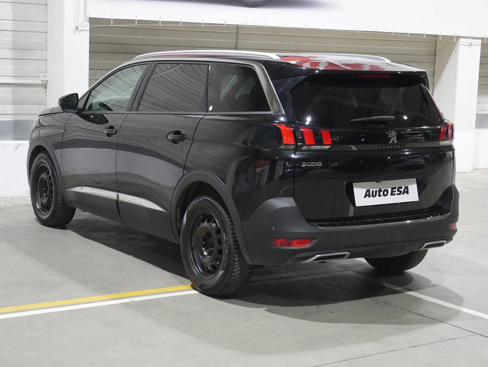 Peugeot 5008 1.5 HDi 