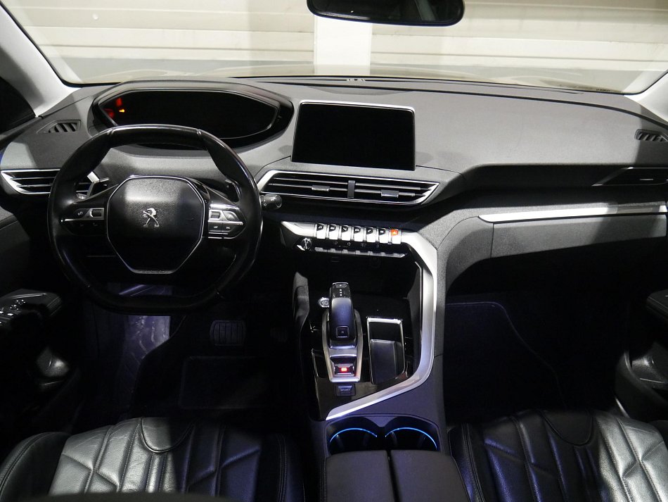 Peugeot 5008 1.5 HDi 