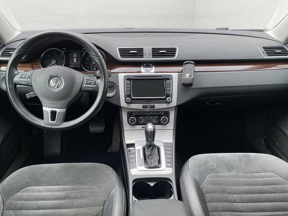 Volkswagen Passat 2.0 TDi Highline