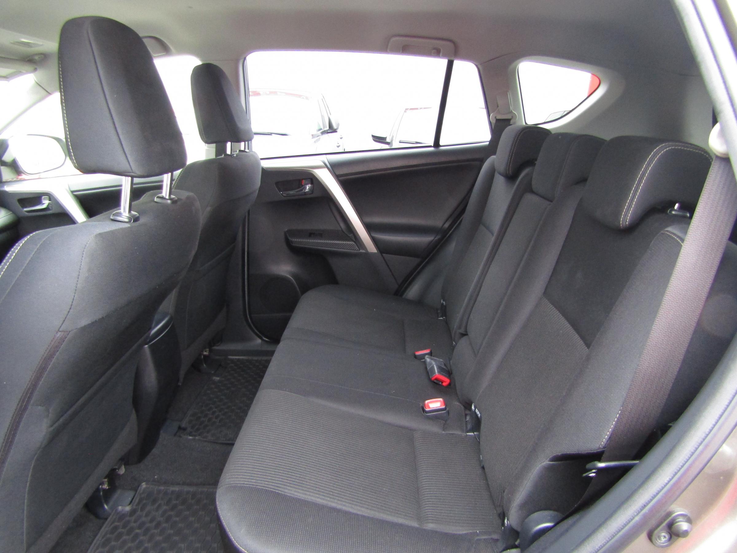 Toyota RAV4, 2013 - pohled č. 10