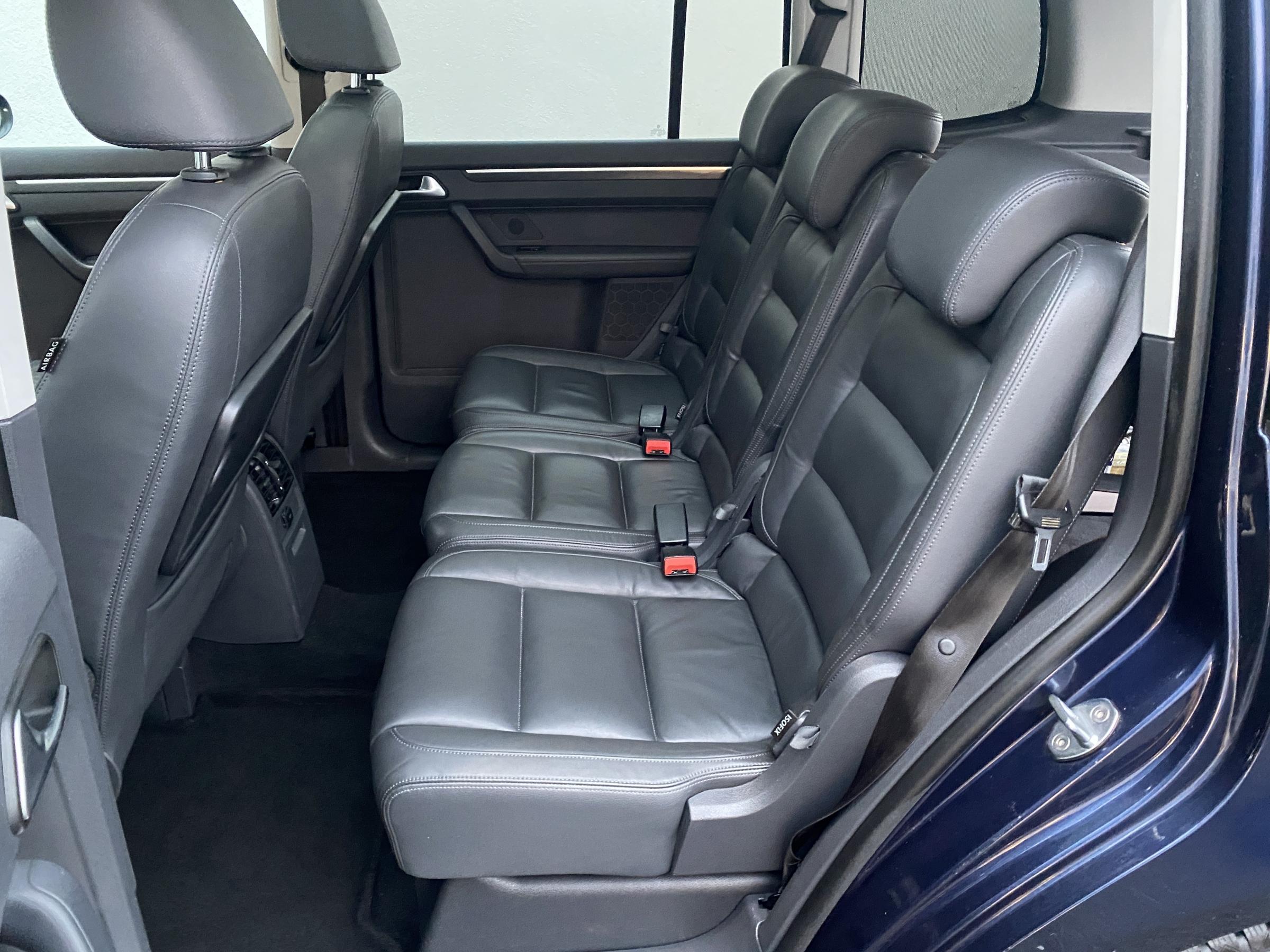 Volkswagen Touran, 2011 - pohled č. 10