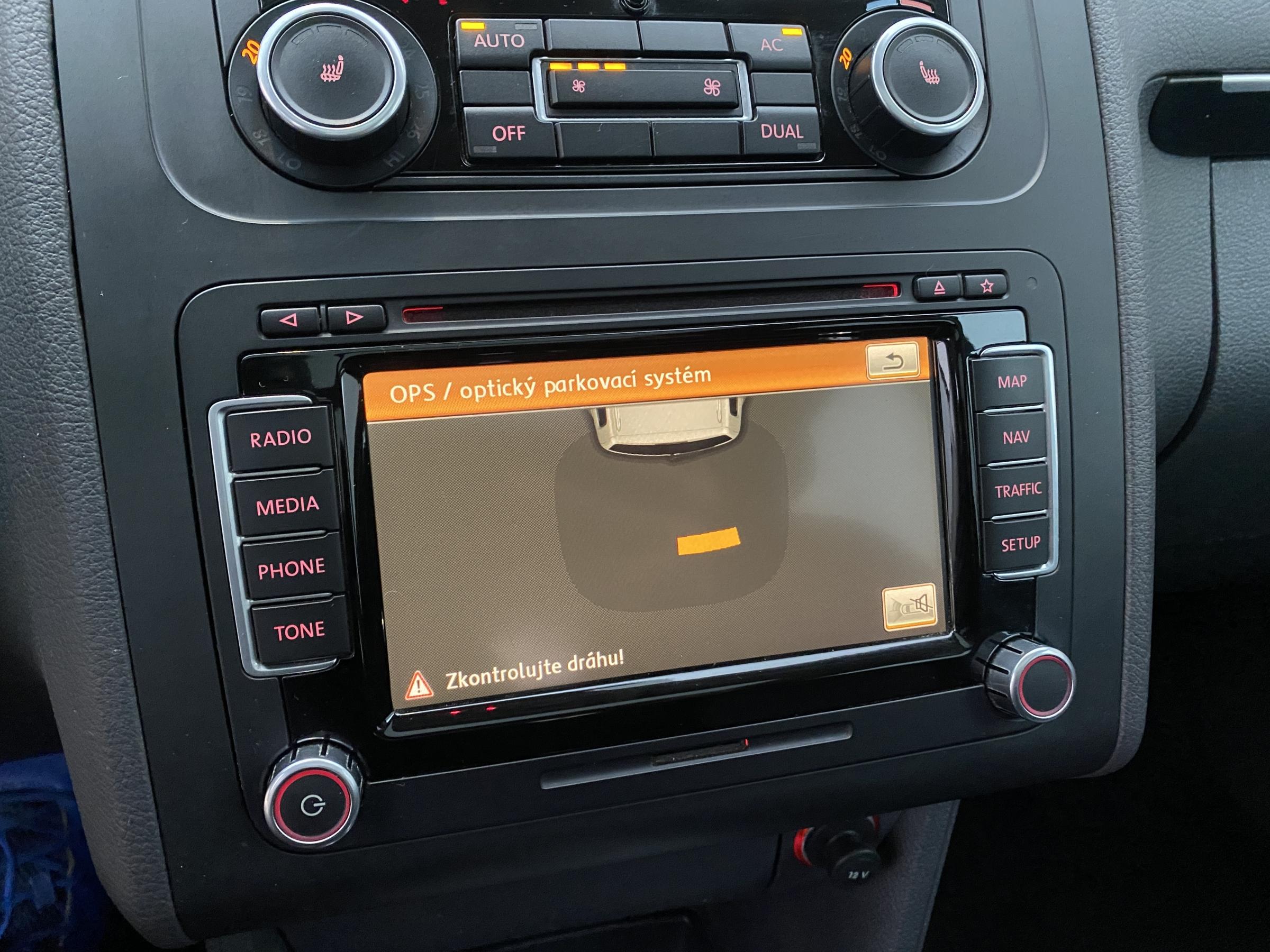 Volkswagen Touran, 2011 - pohled č. 17