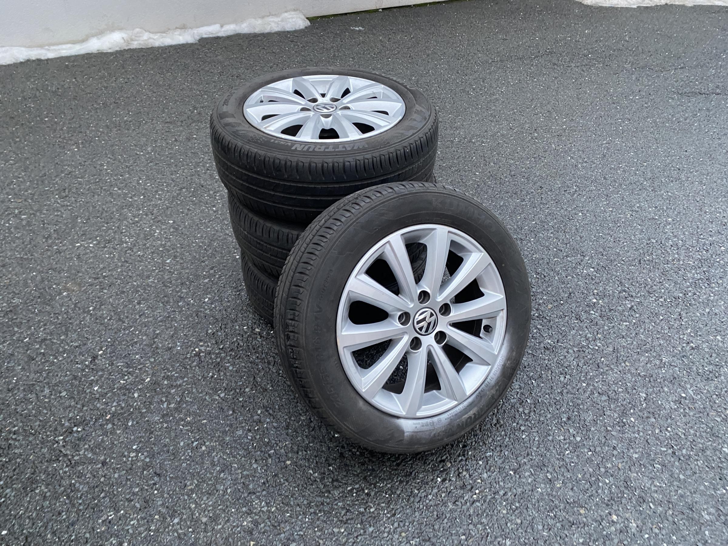 Volkswagen Touran, 2011 - pohled č. 18