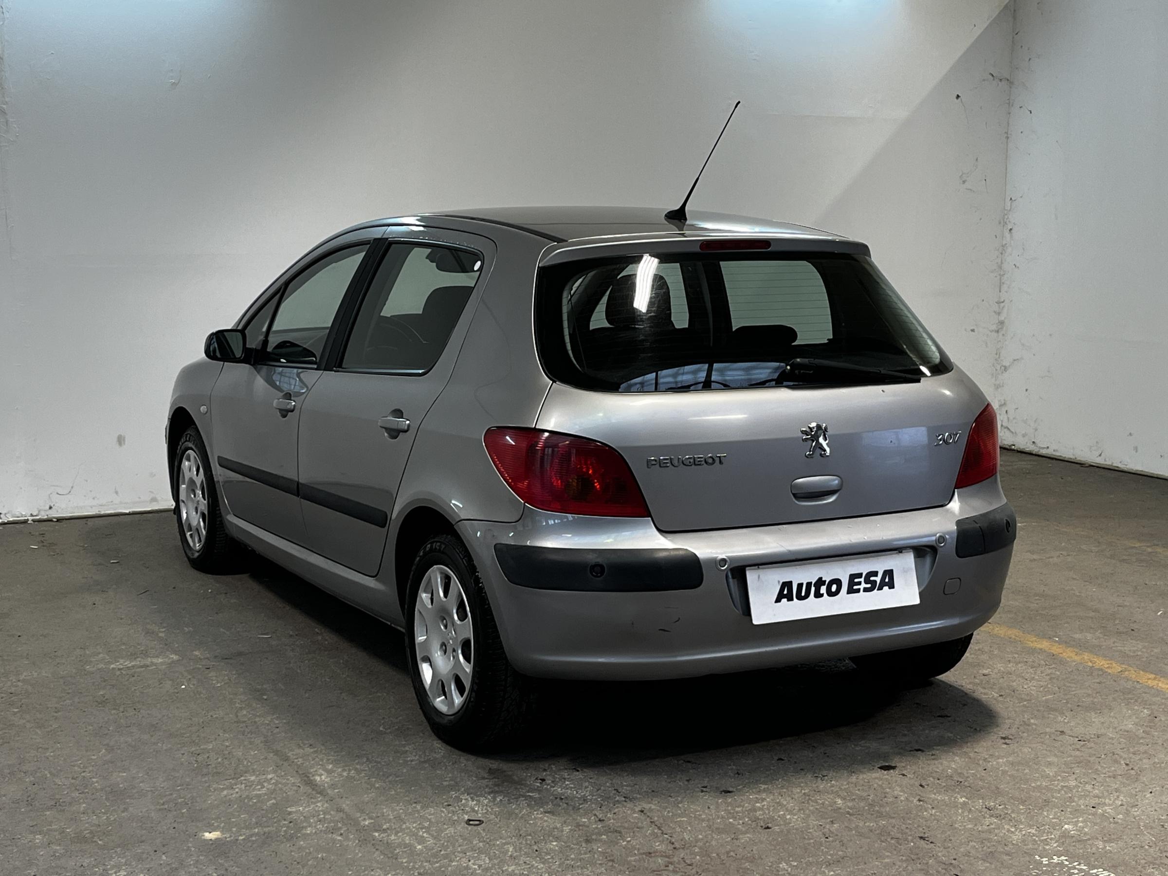 Peugeot 307, 2004 - pohled č. 4