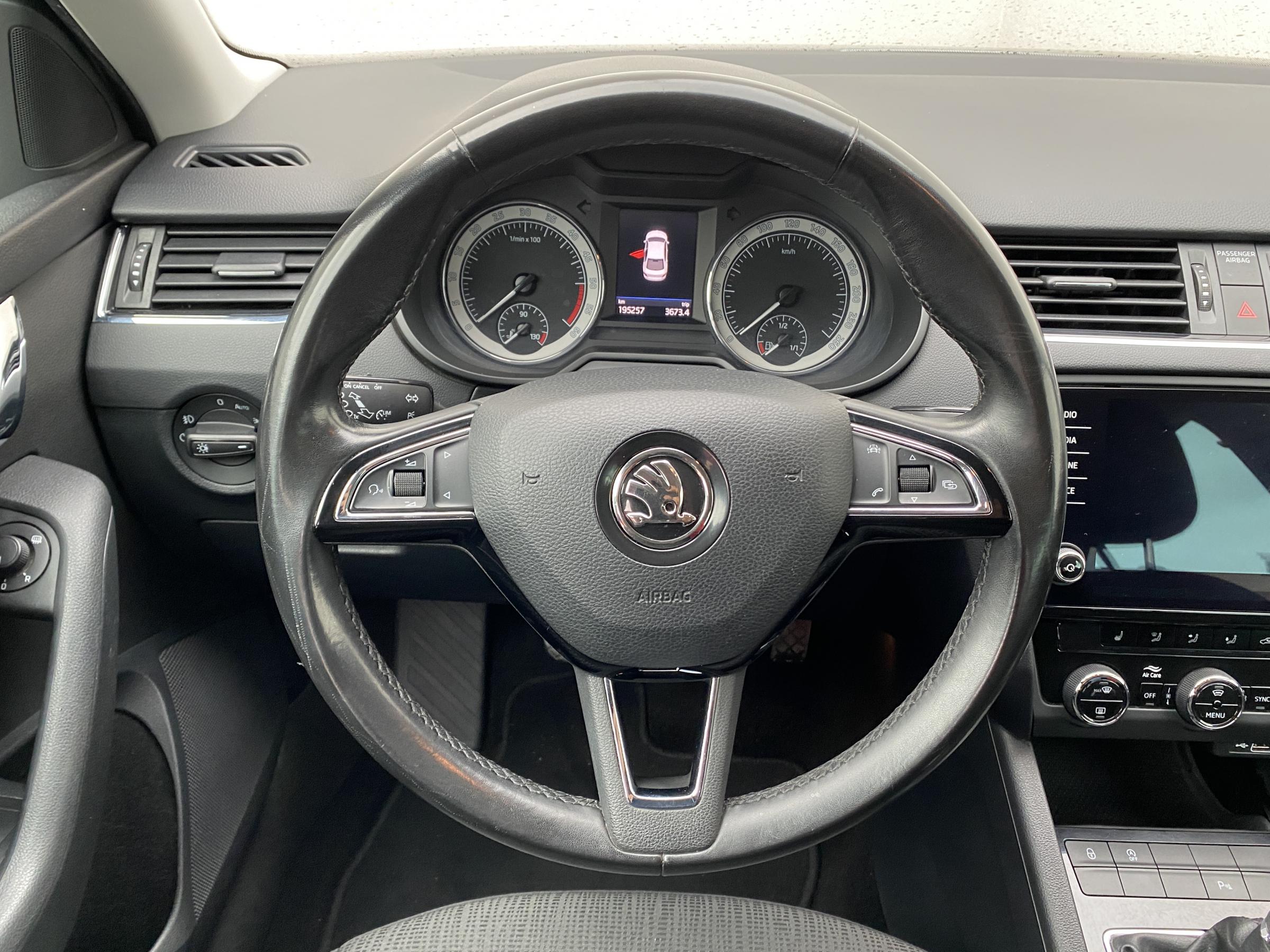 Škoda Octavia III, 2018 - pohled č. 11