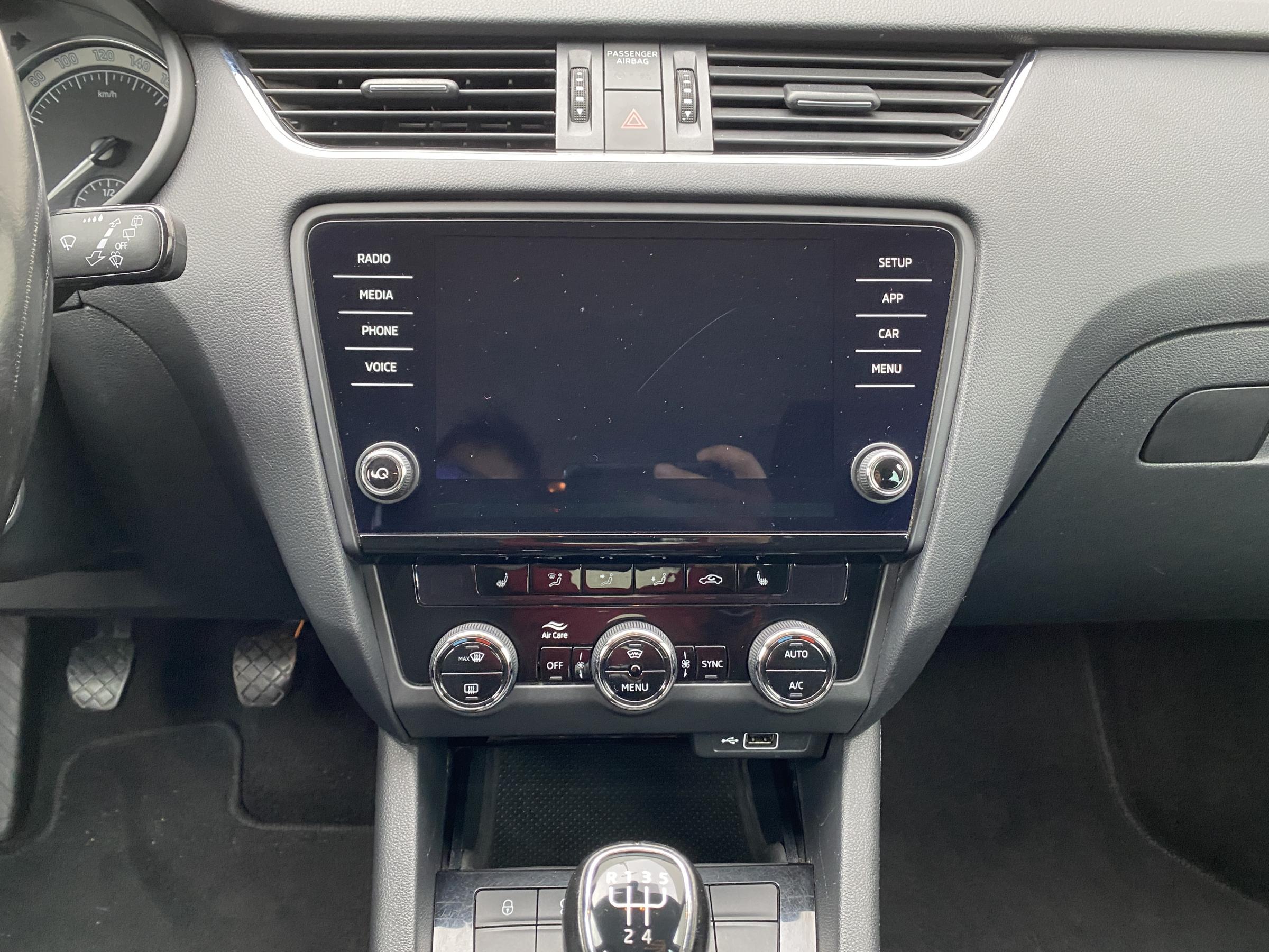 Škoda Octavia III, 2018 - pohled č. 12