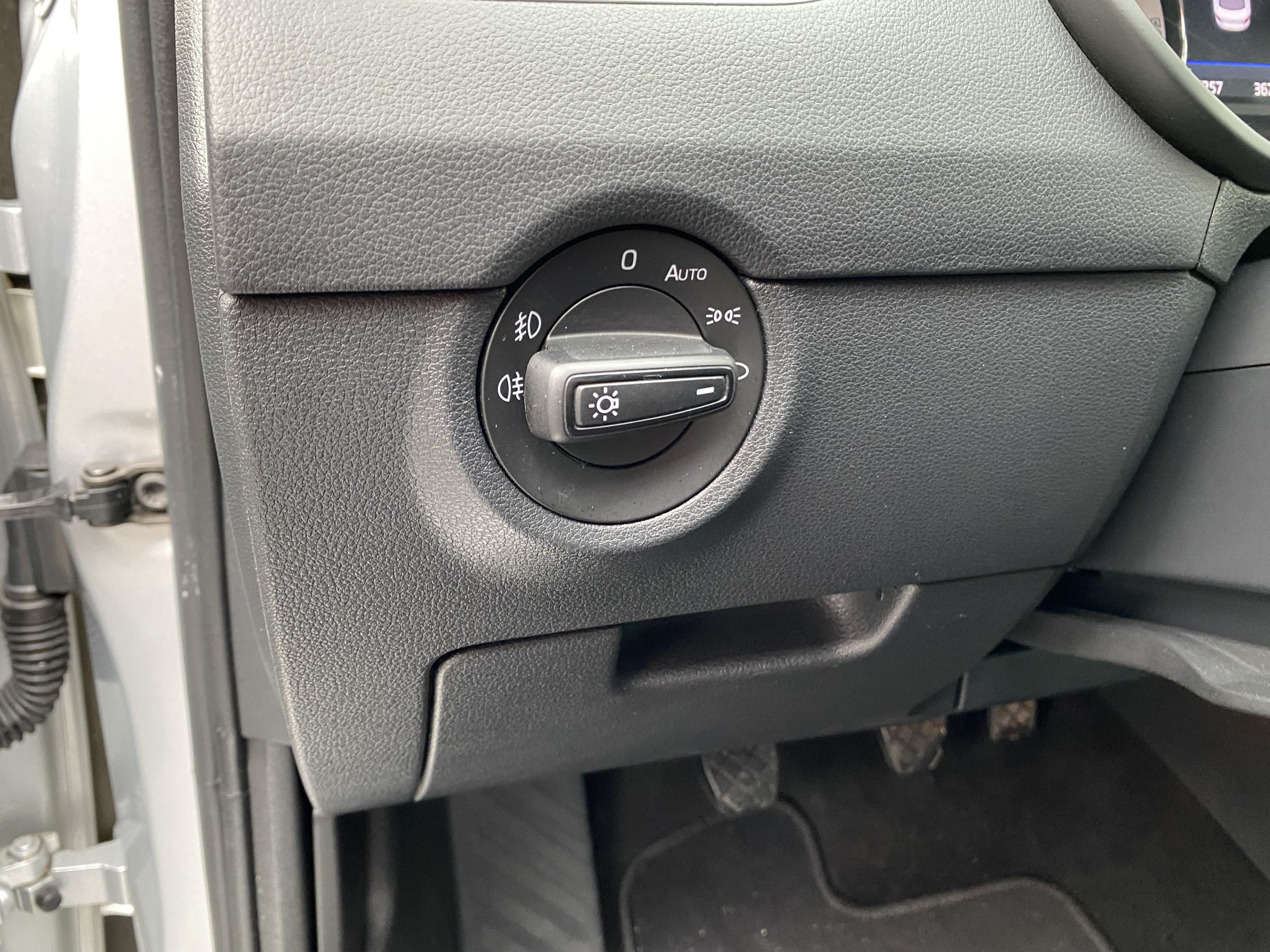 Škoda Octavia III, 2018 - pohled č. 15