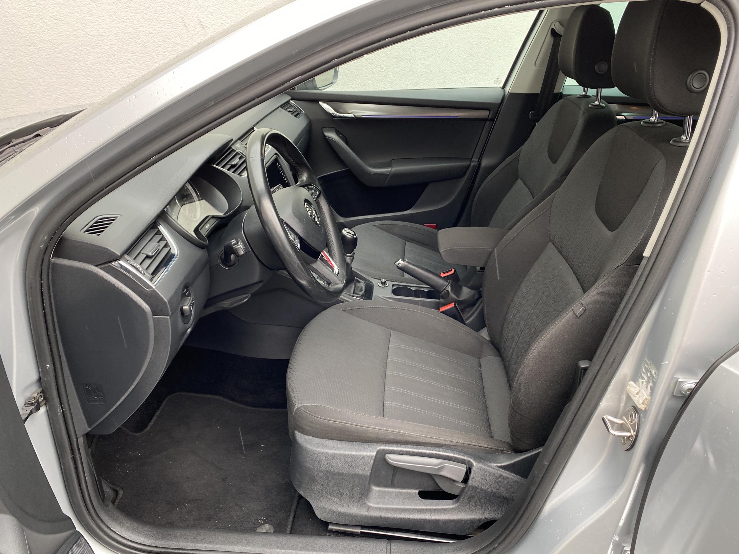 Škoda Octavia III, 2018 - pohled č. 9